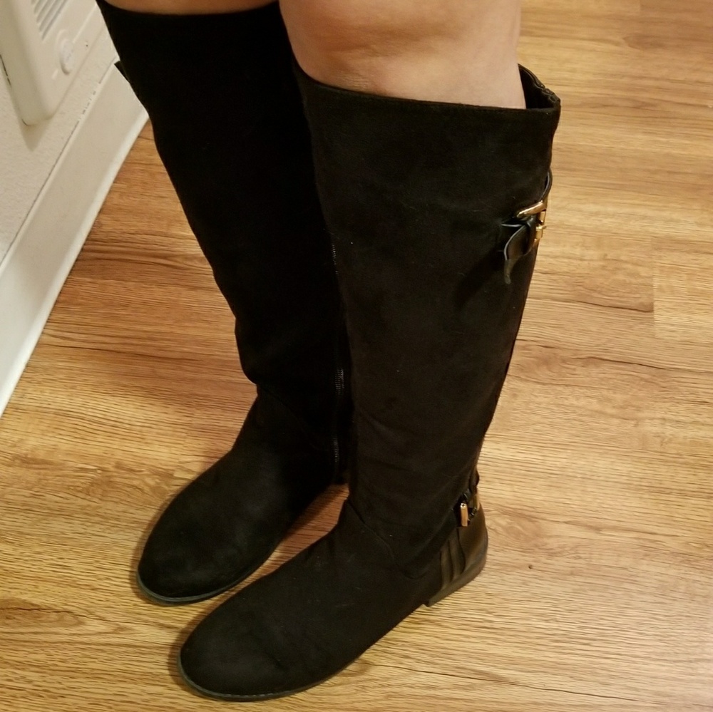 Black boots